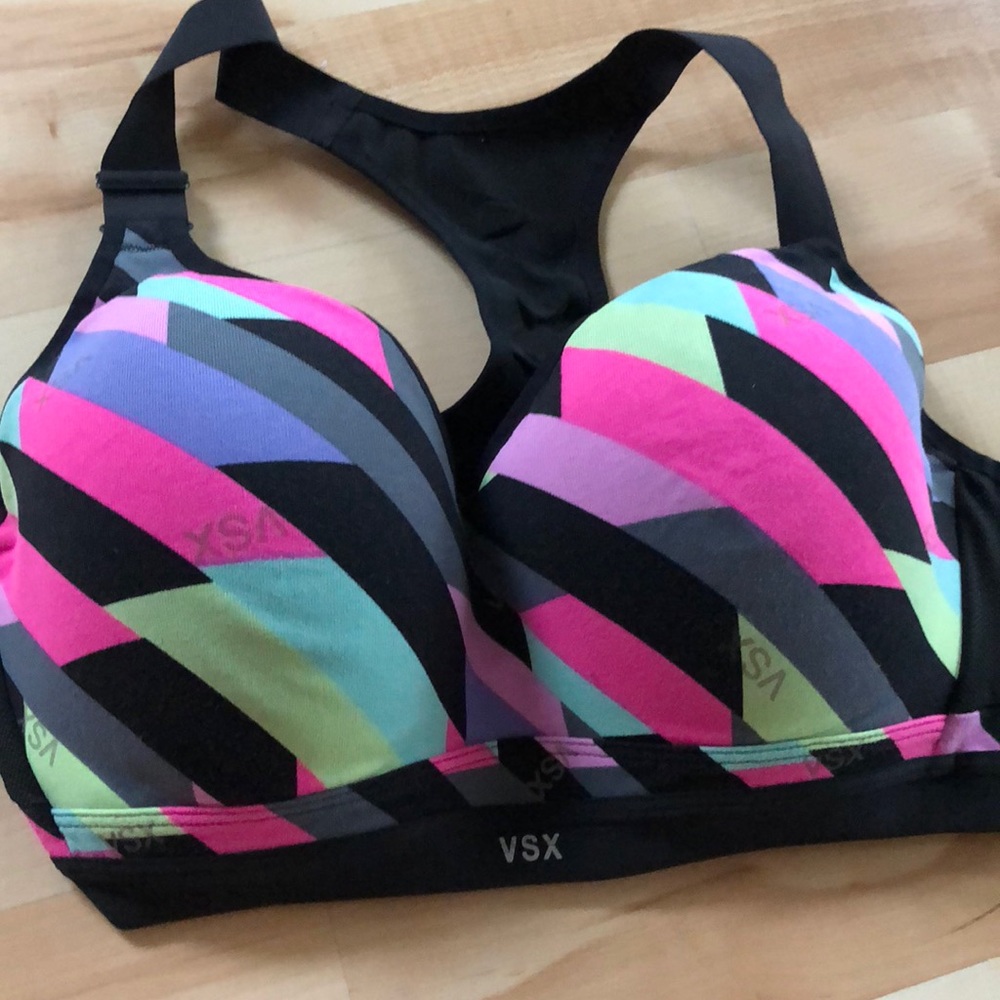 VS sports bra